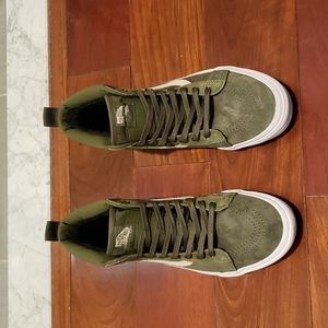 Vans SK8 - HI MTE Size 9.5 Special Edition Olive Green